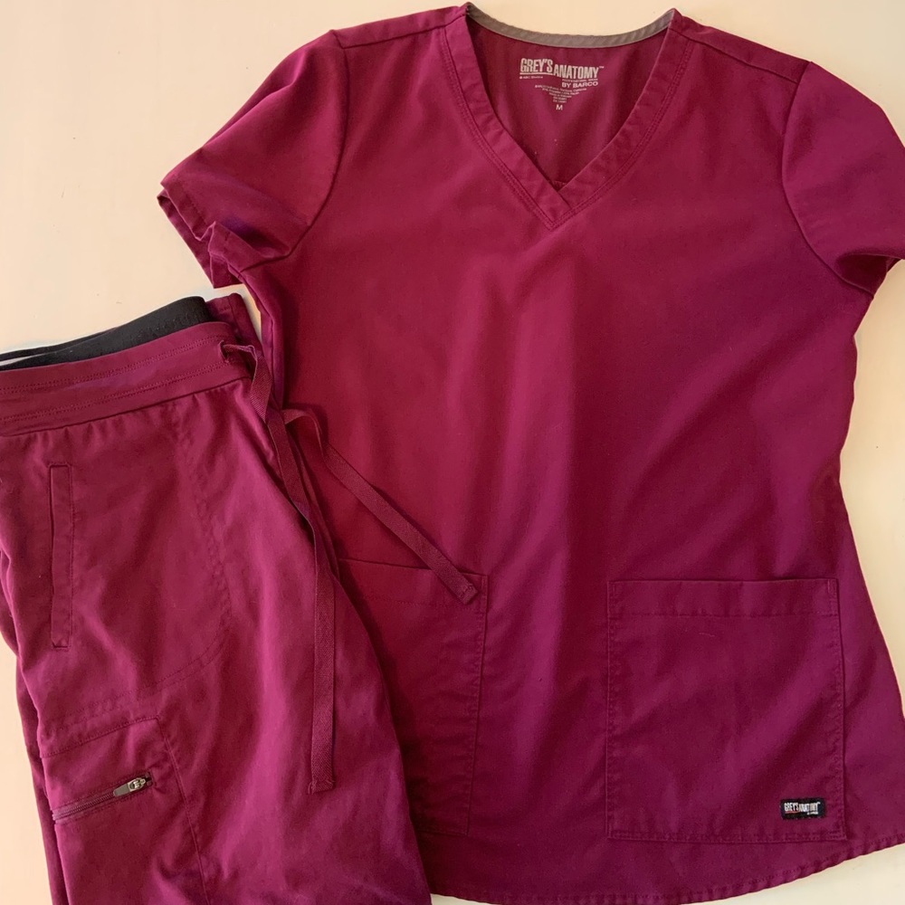 Greys Anatomy Scub Set Md Top/Sm Bottom